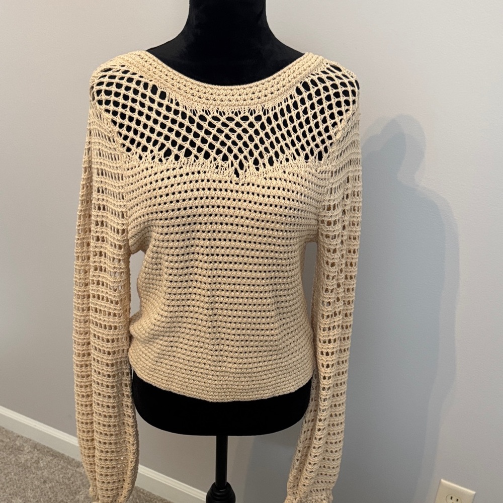 Le Lis Cream Open-Knit Sweater